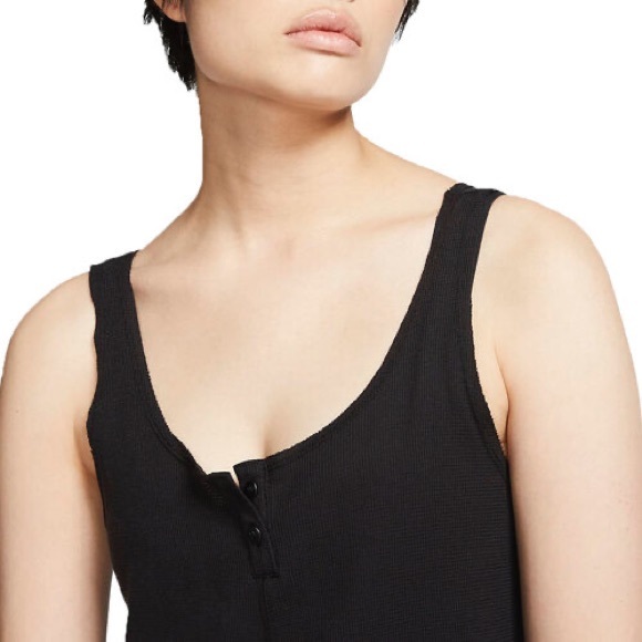 BRAND NEW WITH TAGS NIKE TANK TOP - Picture 2 of 6